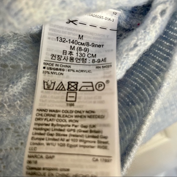 GAP : Bundle of 2 GAP Kids Sweaters - Picture 10 of 11